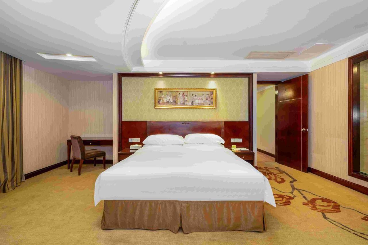 Vienna Hotel Dongguan Houjie Exhibition Center المظهر الخارجي الصورة