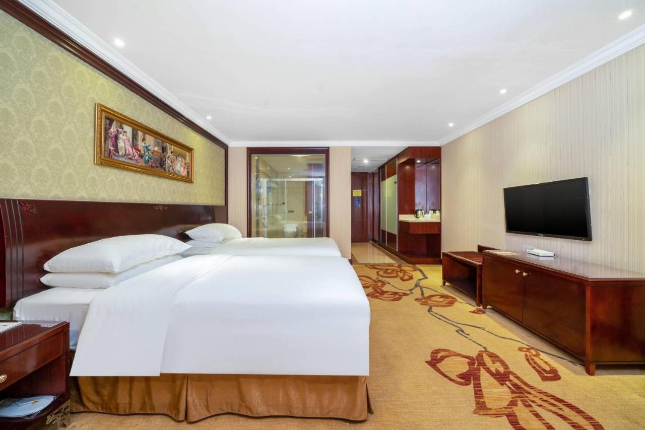 Vienna Hotel Dongguan Houjie Exhibition Center المظهر الخارجي الصورة