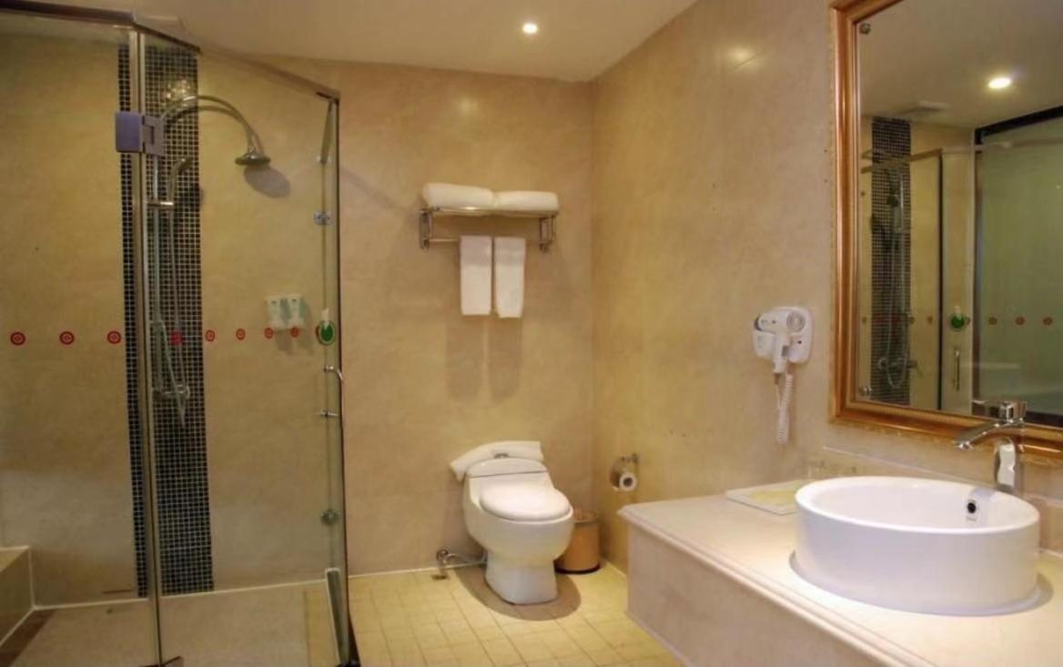 Vienna Hotel Dongguan Houjie Exhibition Center المظهر الخارجي الصورة
