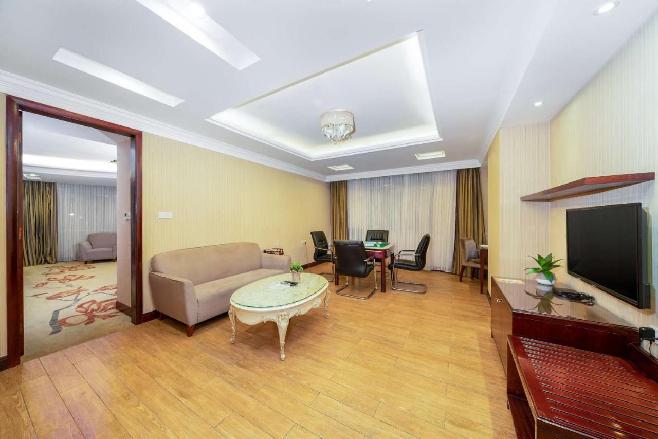 Vienna Hotel Dongguan Houjie Exhibition Center المظهر الخارجي الصورة